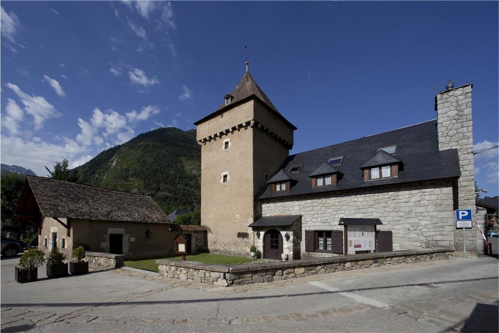 Hotel De Artíes 4*